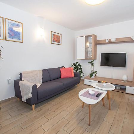 Apartman Vito Лабин Экстерьер фото