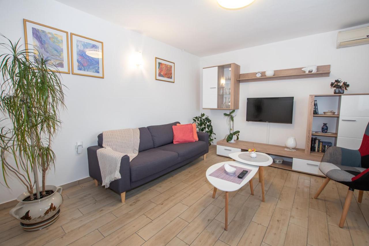 Apartman Vito Лабин Экстерьер фото