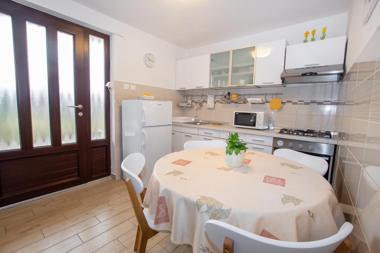 Apartman Vito Лабин Экстерьер фото